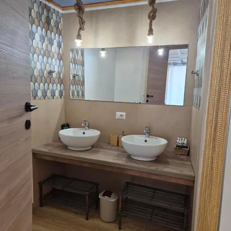 Rosso Moro Appartement *