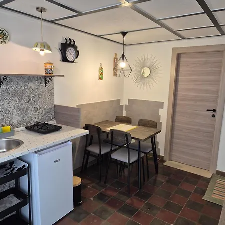Rosso Moro Appartement Ragusa